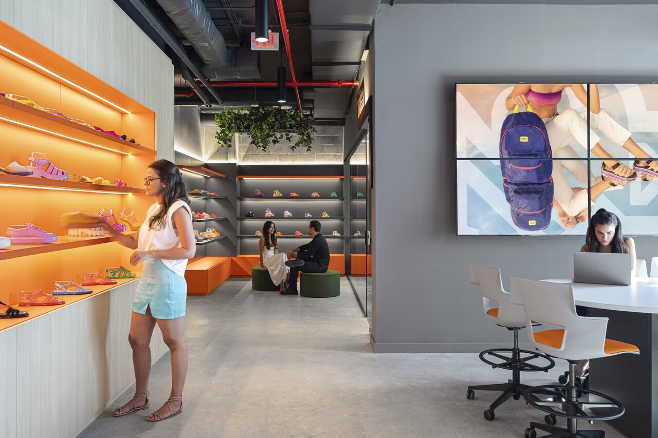 Grendene Global Headquarters () Easy Resize com