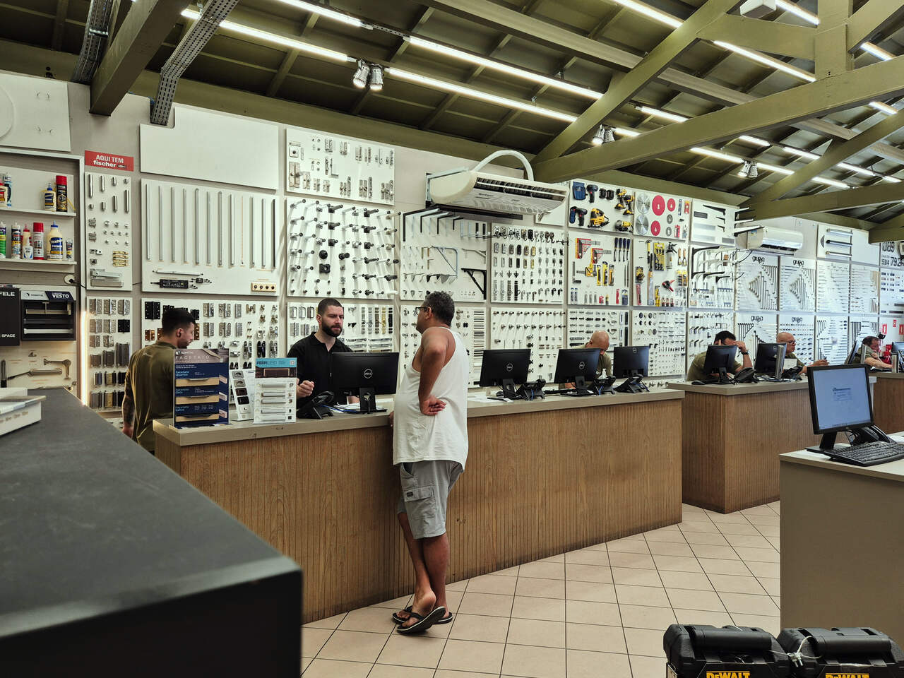 Atendimento Ferragens Floresta Pinheiros Rodolfo Ferrari Ferragens FLoresta Easy Resize com