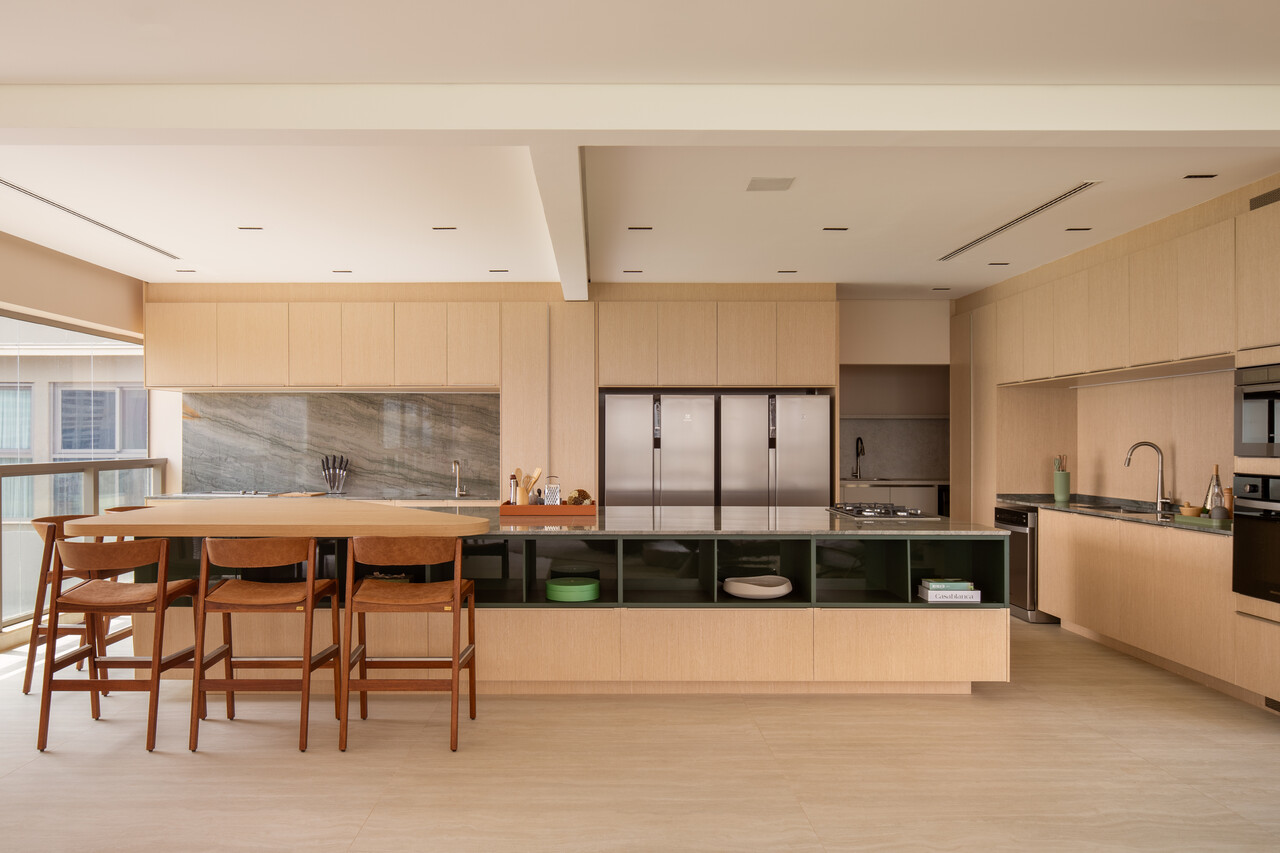 VA VISTA CL Easy Resize com () VA VISTA CL Easy Resize com ()