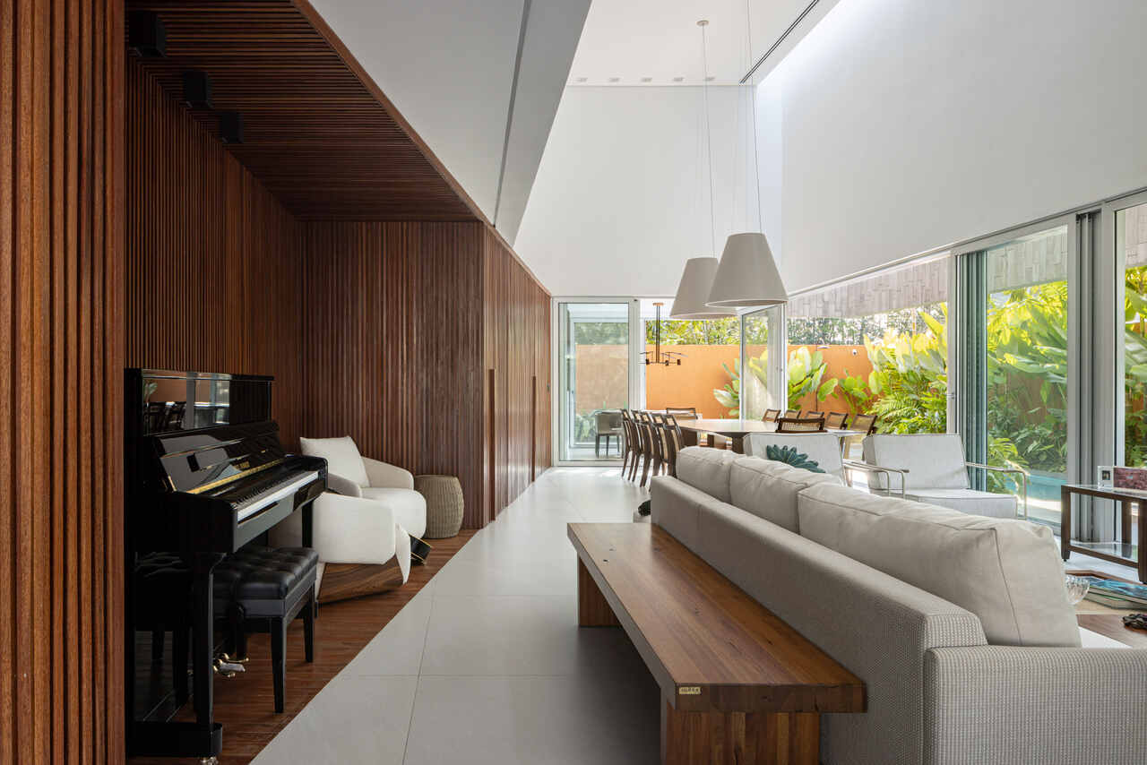 Casa Sombras Edit Easy Resize com ()